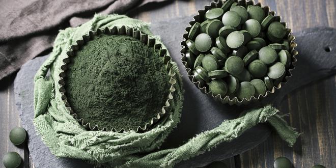 spirulina powder and tablets